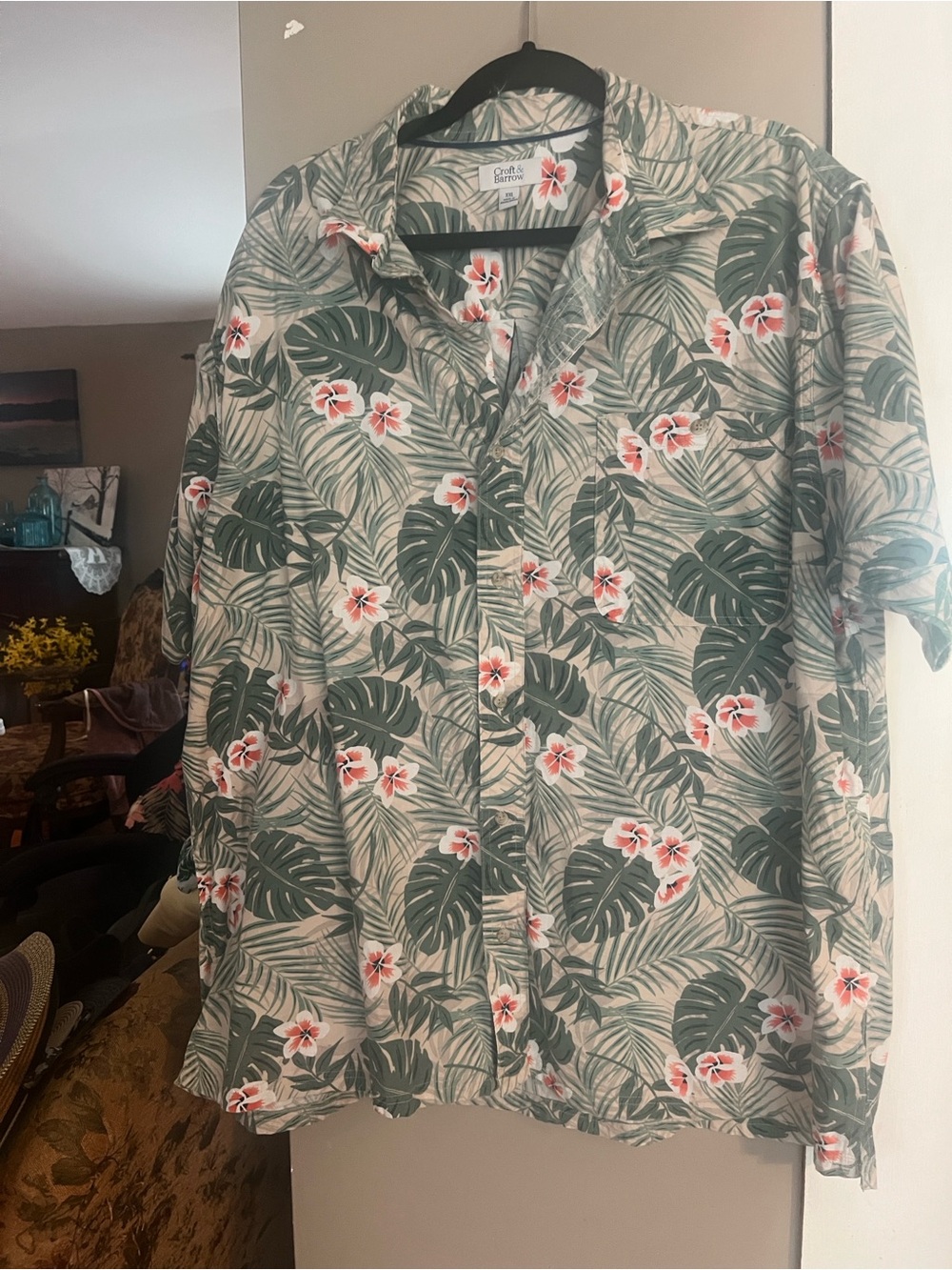 croft & barrow Green and Pink Tropical Leaf Button-Down Shirt
